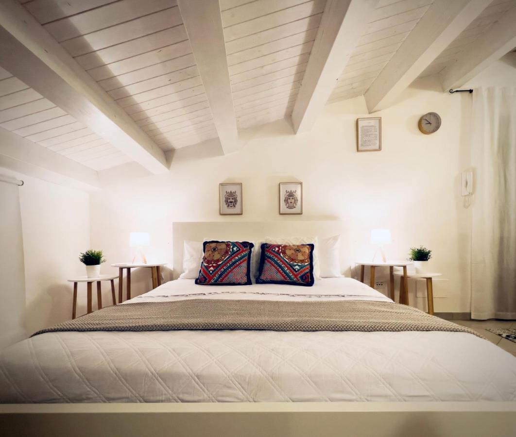 Rooms 153 Principe Umberto Noto Bagian luar foto