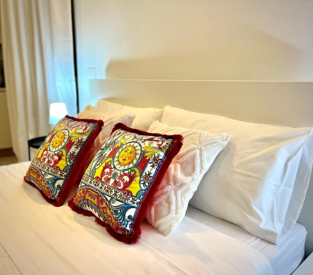 Rooms 153 Principe Umberto Noto Bagian luar foto