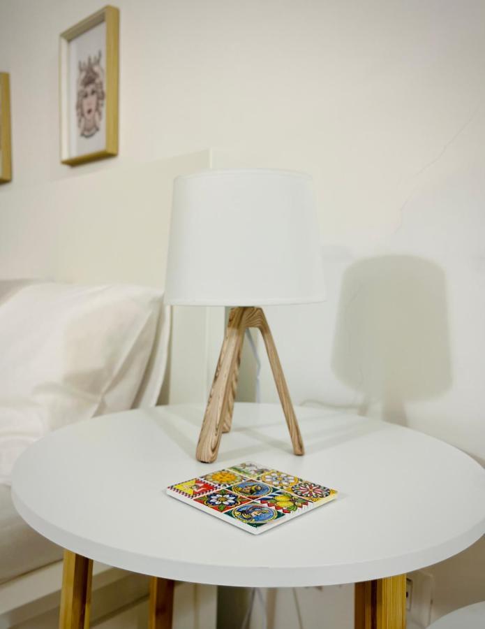 Rooms 153 Principe Umberto Noto Bagian luar foto